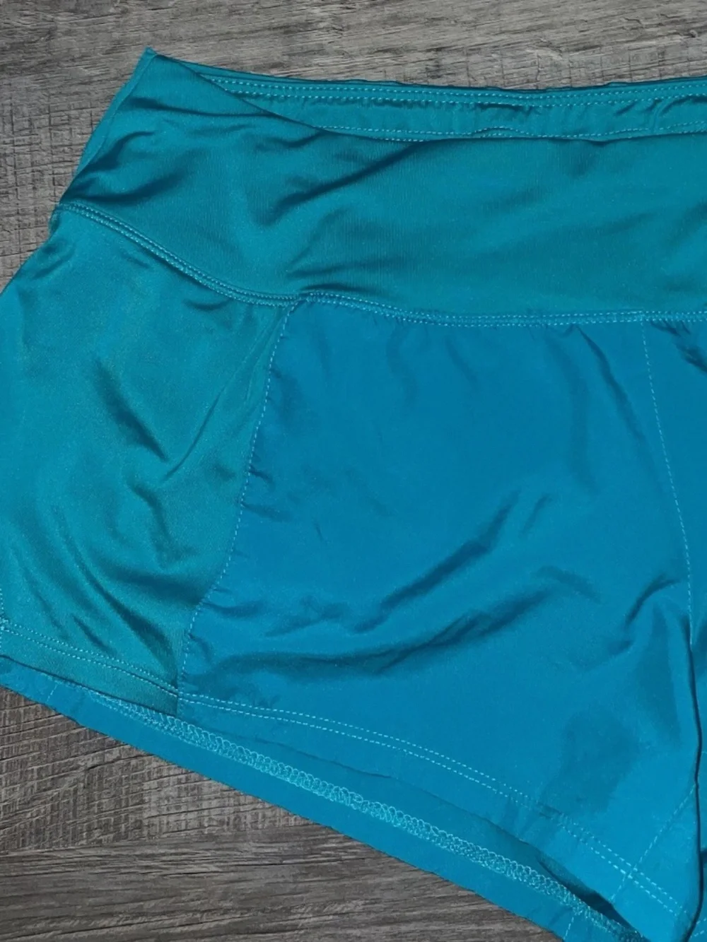 Women's NIKE Dri-Fit Shorts Size Medium Teal ~ Lined  ~ 3.5